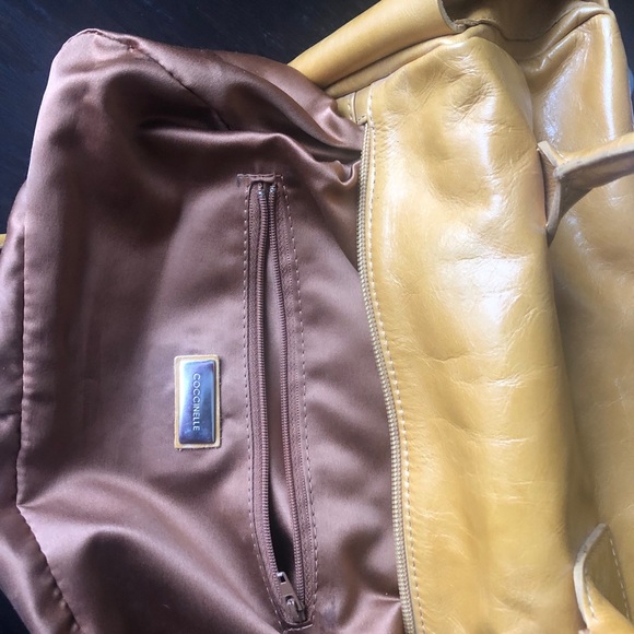 Beautiful Handbag - Picture 10 of 10